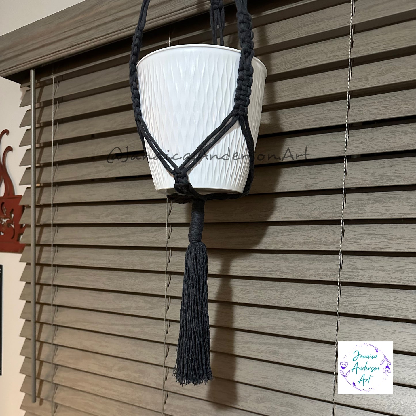 Macramé Plant Hanger No.25