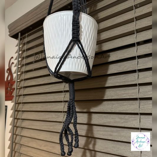 Macramé Plant Hanger No.29
