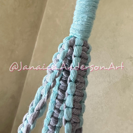 Macramé Plant Hanger Sm.9