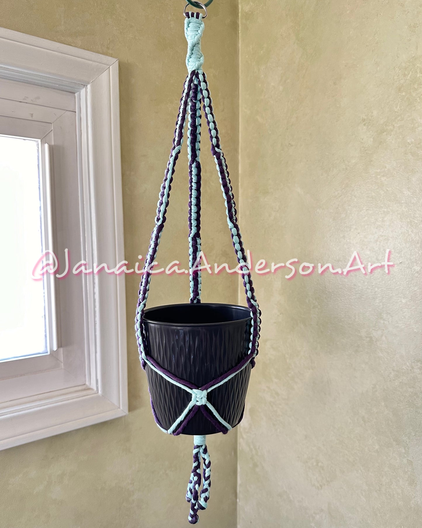 Macramé Plant Hanger Sm.15