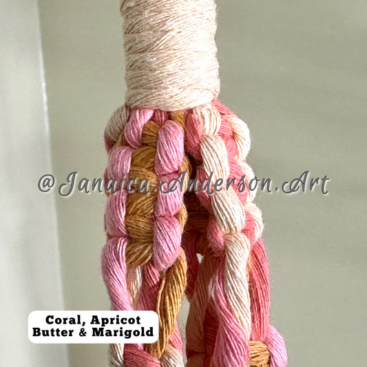 Macramé Plant Hanger Lg.26