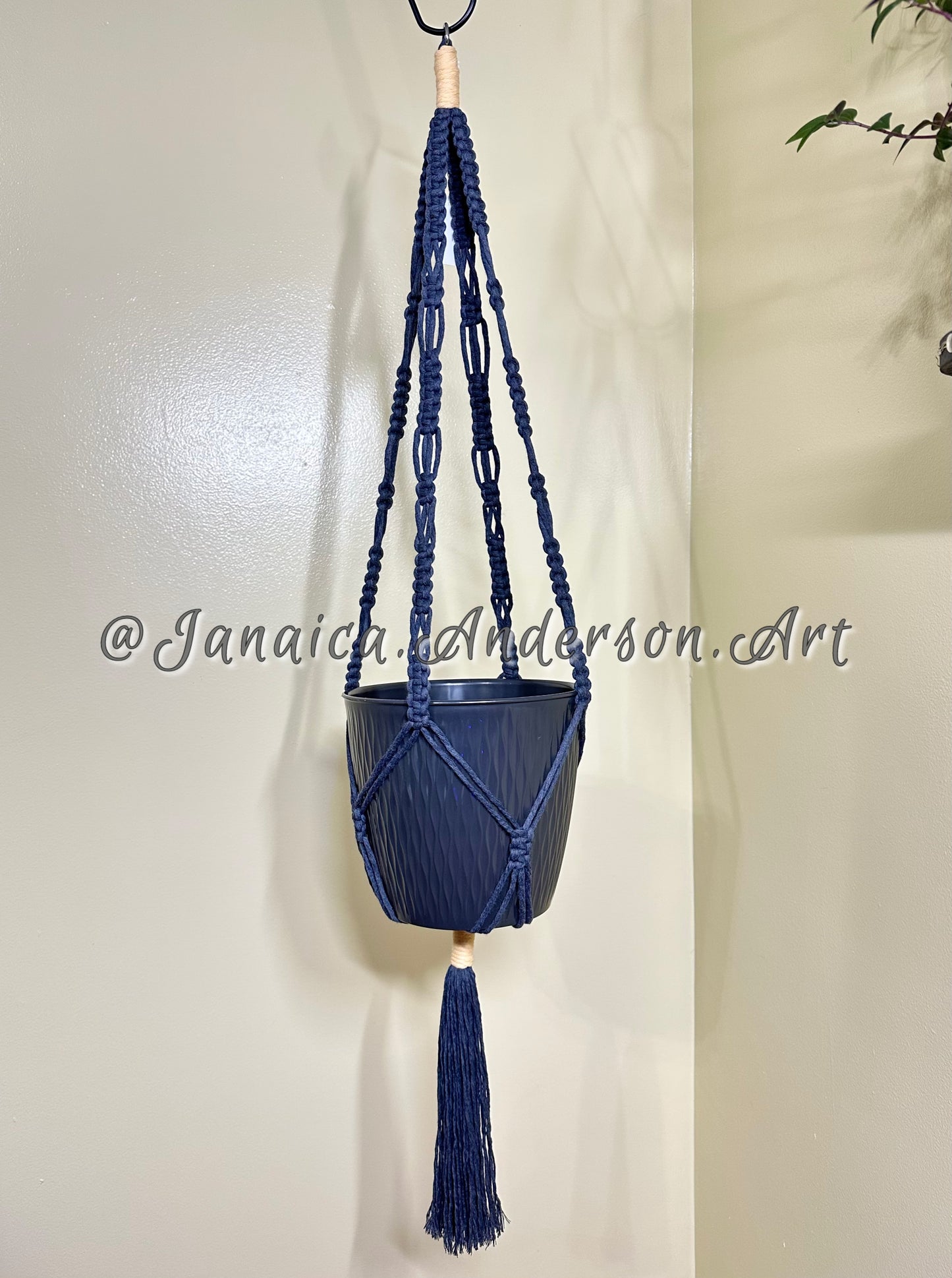 Macramé Plant Hanger Lg.25